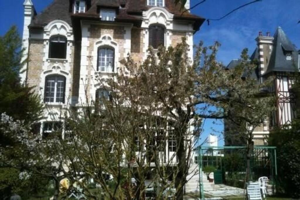 Les Embruns - Plein Ciel - Appartement 3Eme Etage Deauville Eksteriør billede